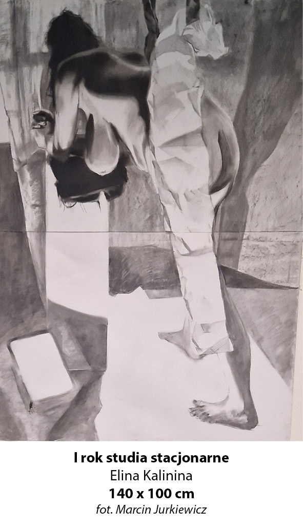 Studium modela wykonane węglem