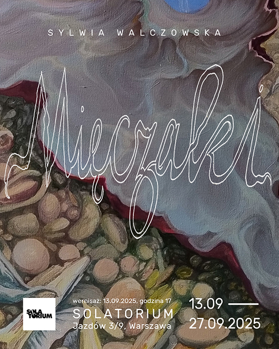 Infografika z obrazem w tle przedstawiającym skorupki i wodę